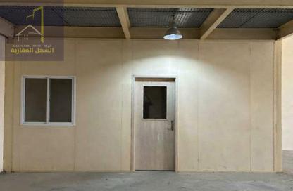 Warehouse - Studio - 2 for rent in Al Sajaa S - Al Sajaa - Sharjah