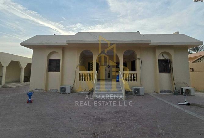 63648842 - Property Main Image