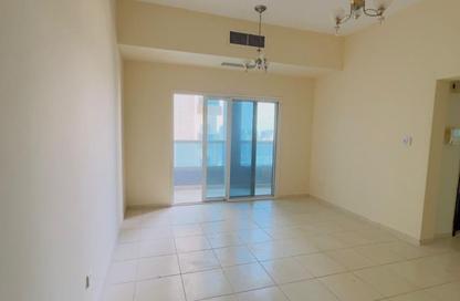 Apartment - 1 - 2 for rent in Al Mamzar - Al Mamzar - Sharjah - Sharjah