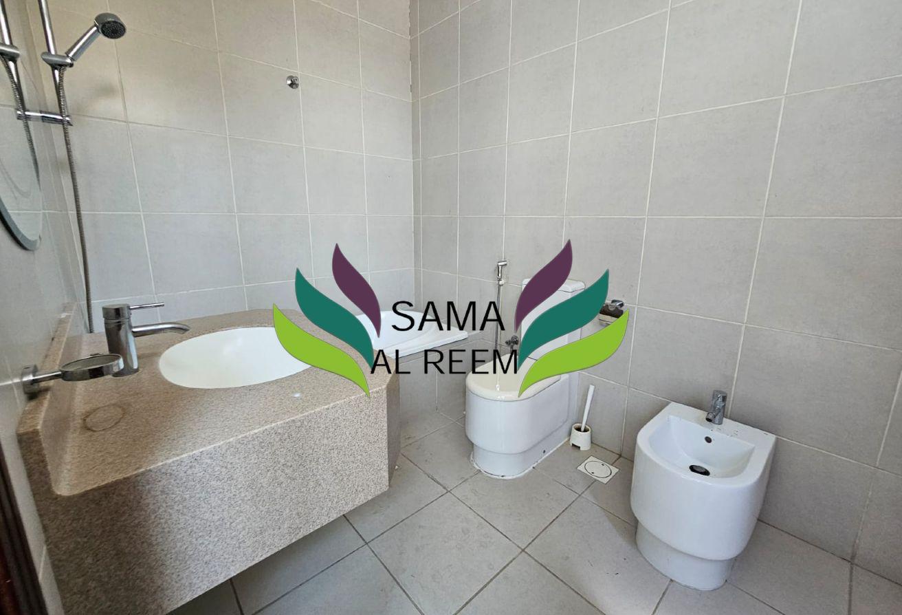 Compound Villa |5 Bed +Maid | Shared Pool |Garden photo 15