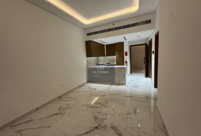 155578914 - Property Image 3