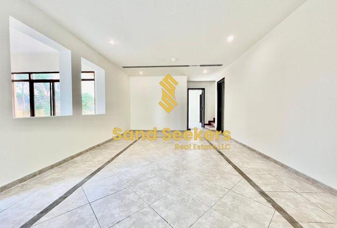 71087678 - Property Image 3