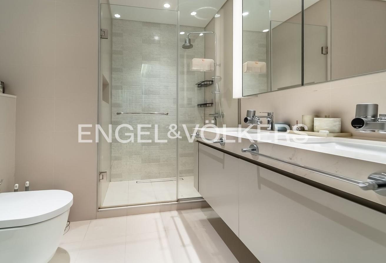 Fully Furnished I Upgraded I Marina View photo 25