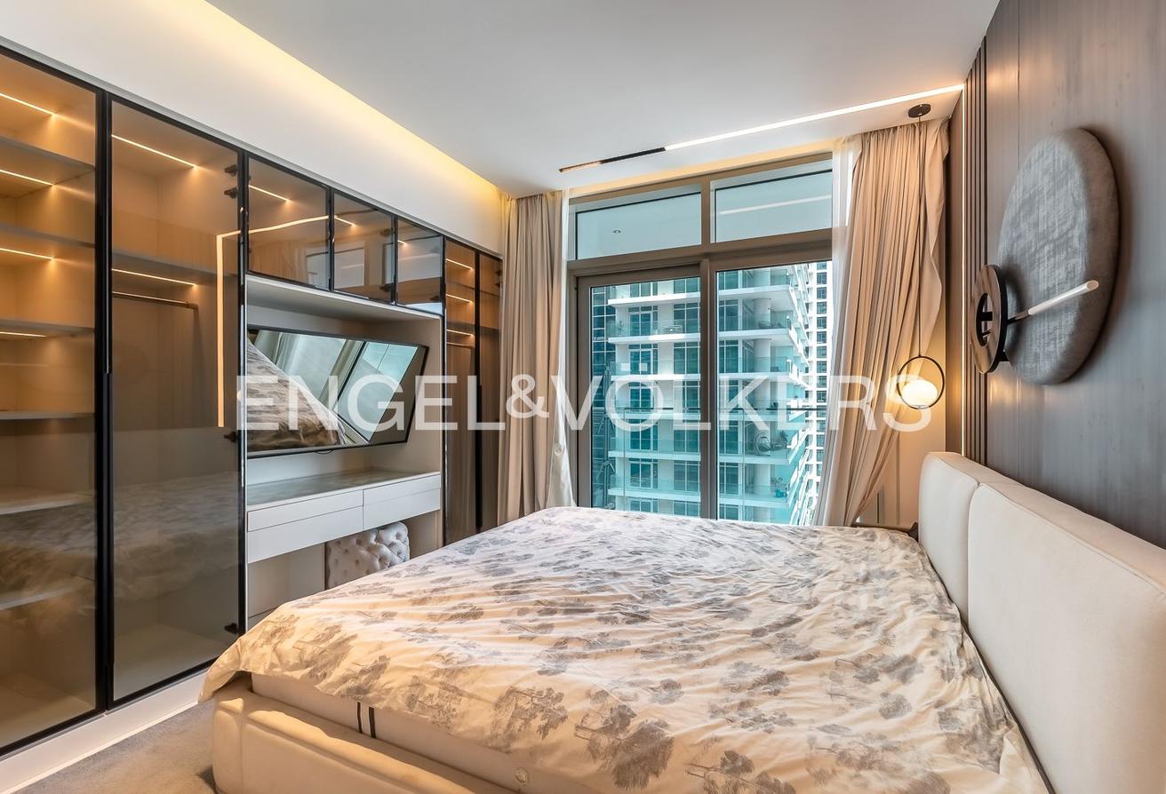 Fully Furnished I Upgraded I Marina View photo 5