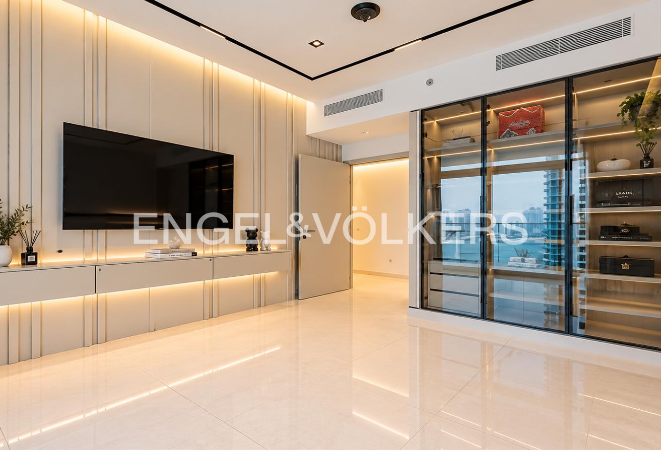 Fully Furnished I Upgraded I Marina View photo 8