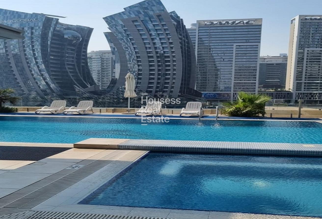 Spacious Layout | Mid Floor | Vacant photo 16