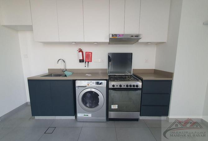 82822123 - Property Image 3