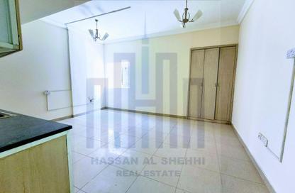 Apartment - Studio - 1 Bathroom for rent in Muwaileh - Sharjah Apartment - Studio - 1 Bathroom for rent in Muwaileh - Sharjah