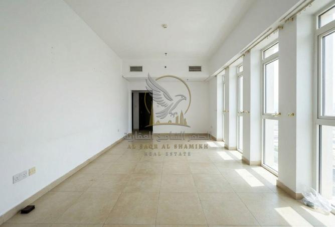 136536860 - Property Image 2