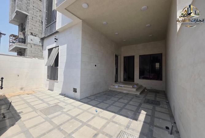 142842207 - Property Image 2