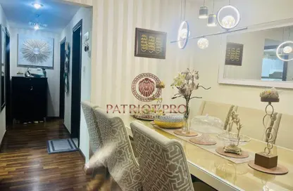 Apartment - 2 Bedrooms - 2 Bathrooms for sale in Royal Residence 2 - Royal Residence - Dubai Sports City - Dubai