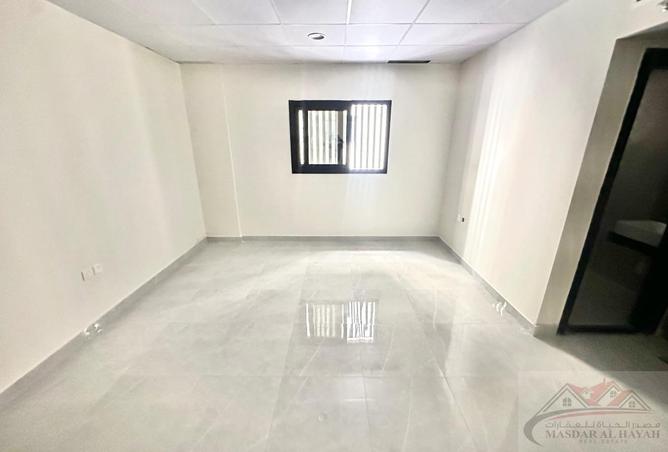 72722373 - Property Image 3