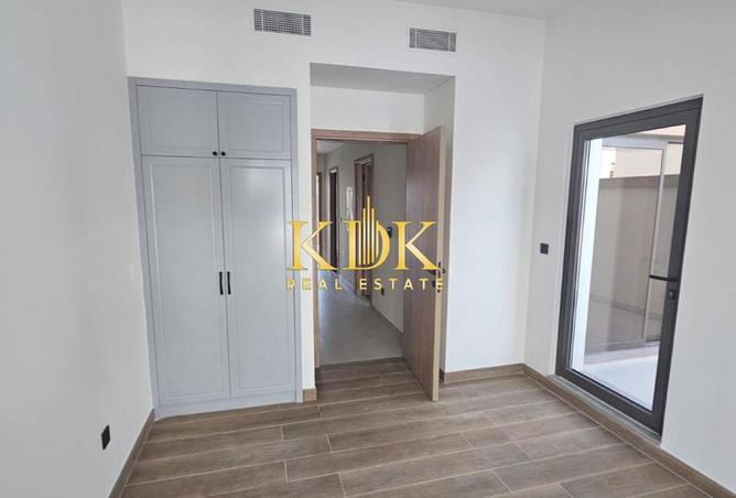 77363132 - Property Image 3