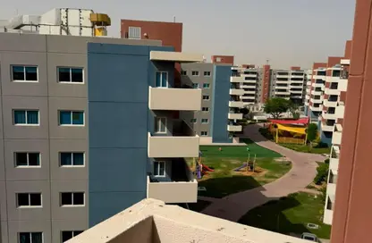 Apartment - 3 Bedrooms - 4 Bathrooms for sale in Tower 28 - Al Reef Downtown - Al Reef - Abu Dhabi Apartment - 3 Bedrooms - 4 Bathrooms for sale in Tower 28 - Al Reef Downtown - Al Reef - Abu Dhabi