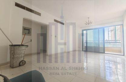 Apartment - 2 Bedrooms - 2 Bathrooms for rent in Al Khan 5 building - Al Khan - Sharjah