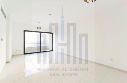 Apartment - 2 Bedrooms - 2 Bathrooms for rent in Al Khan 5 building - Al Khan - Sharjah