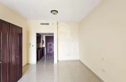 شقة - 1 حمام للايجار في رويال بريز 3 - رويال بريز - قرية الحمرا - رأس الخيمة