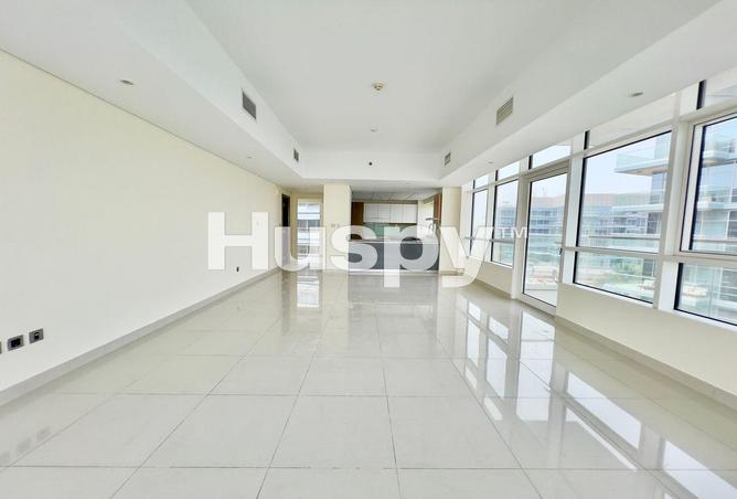 3-bed apartment in Al Marasy · Sea view — photo 2