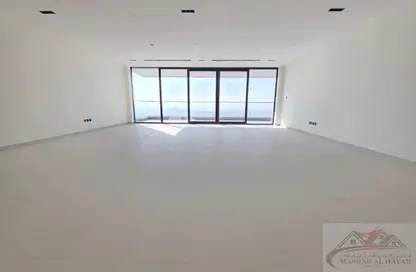 Apartment - 3 Bedrooms - 5 Bathrooms for rent in Sharjah Terraces - Al Khan Lagoon - Al Khan - Sharjah