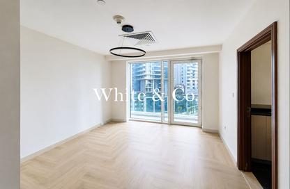 Apartment - 1 - 1 for rent in West Wharf - Business Bay - Dubai