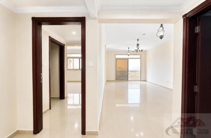 Apartment - 1 Bedroom - 2 Bathrooms for rent in Muwaileh 29 Building - Muwaileh - Sharjah