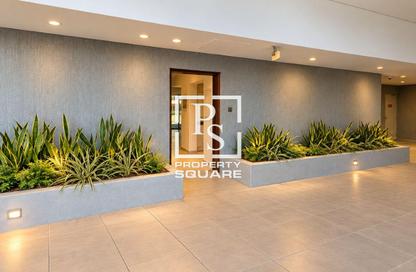 Apartment - 2 - 3 for rent in Canal View Building - Al Raha Beach - Abu Dhabi Apartment - 2 - 3 for rent in Canal View Building - Al Raha Beach - Abu Dhabi