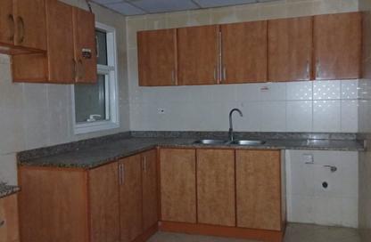 Apartment - 2 Bedrooms - 2 Bathrooms for rent in Blue Tower - Al Majaz 3 - Al Majaz - Sharjah Apartment - 2 Bedrooms - 2 Bathrooms for rent in Blue Tower - Al Majaz 3 - Al Majaz - Sharjah