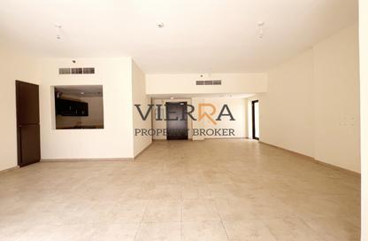 Apartment - 3 - 3 for sale in Silicon Gates 1 - Silicon Gates - Dubai Silicon Oasis - Dubai