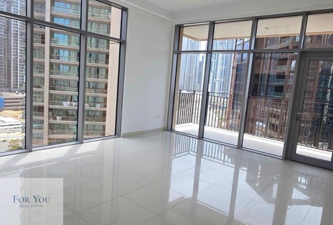 BURJ KHALIFA AREA | READY TO MOVE | SPACIOUS photo 2