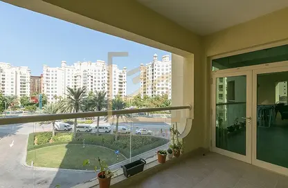 Apartment - 3 Bedrooms - 4 Bathrooms for sale in Al Hallawi - Shoreline Apartments - Palm Jumeirah - Dubai