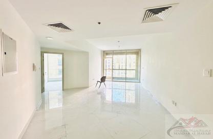 Apartment - 3 Bedrooms - 3 Bathrooms for rent in Muwaileh 29 Building - Muwaileh - Sharjah