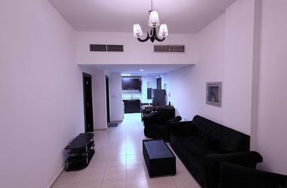 Apartment - 1 Bedroom - 2 Bathrooms for rent in Silicon Gates 2 - Silicon Gates - Dubai Silicon Oasis - Dubai Apartment - 1 Bedroom - 2 Bathrooms for rent in Silicon Gates 2 - Silicon Gates - Dubai Silicon Oasis - Dubai