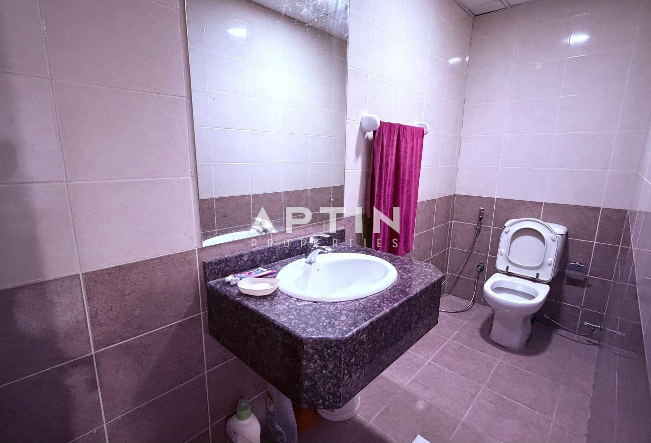 Fully Furnished 1BR | 2 Baths | Balcony | DSO photo 12