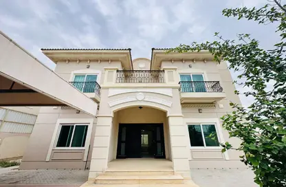Apartment - 5 Bedrooms - 6 Bathrooms for rent in Al Falaj - Al Riqqa - Sharjah