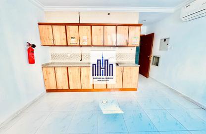Apartment - Studio - 1 Bathroom for rent in Muwailih Building - Muwaileh - Sharjah