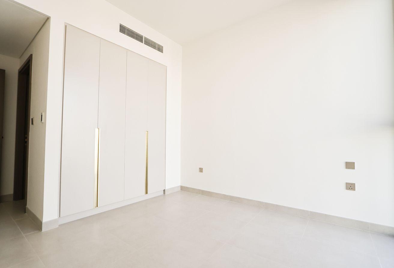 ELIE SAAB 4BR Villa | Unfurnished | Arabian Ranch3 photo 17