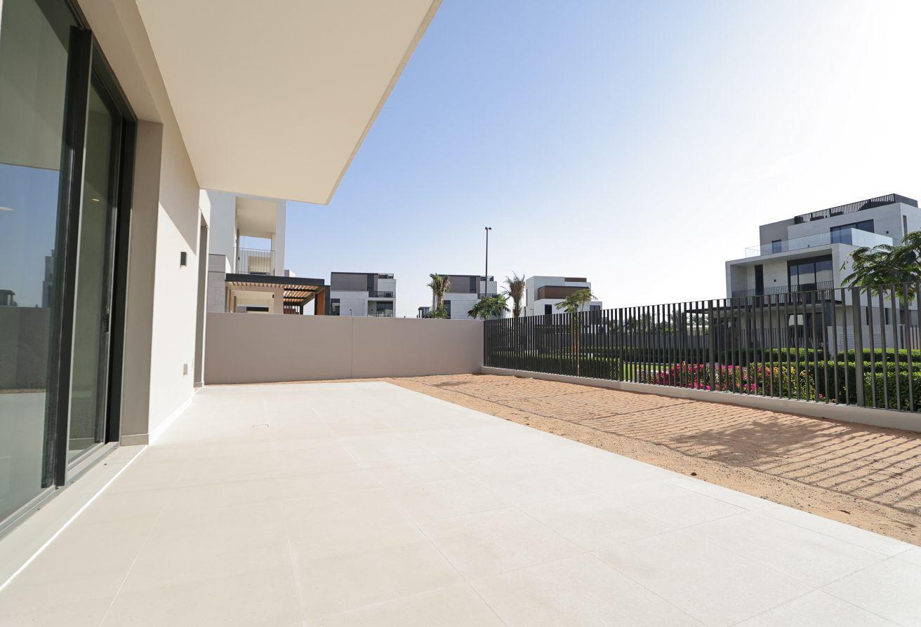 ELIE SAAB 4BR Villa | Unfurnished | Arabian Ranch3 photo 27
