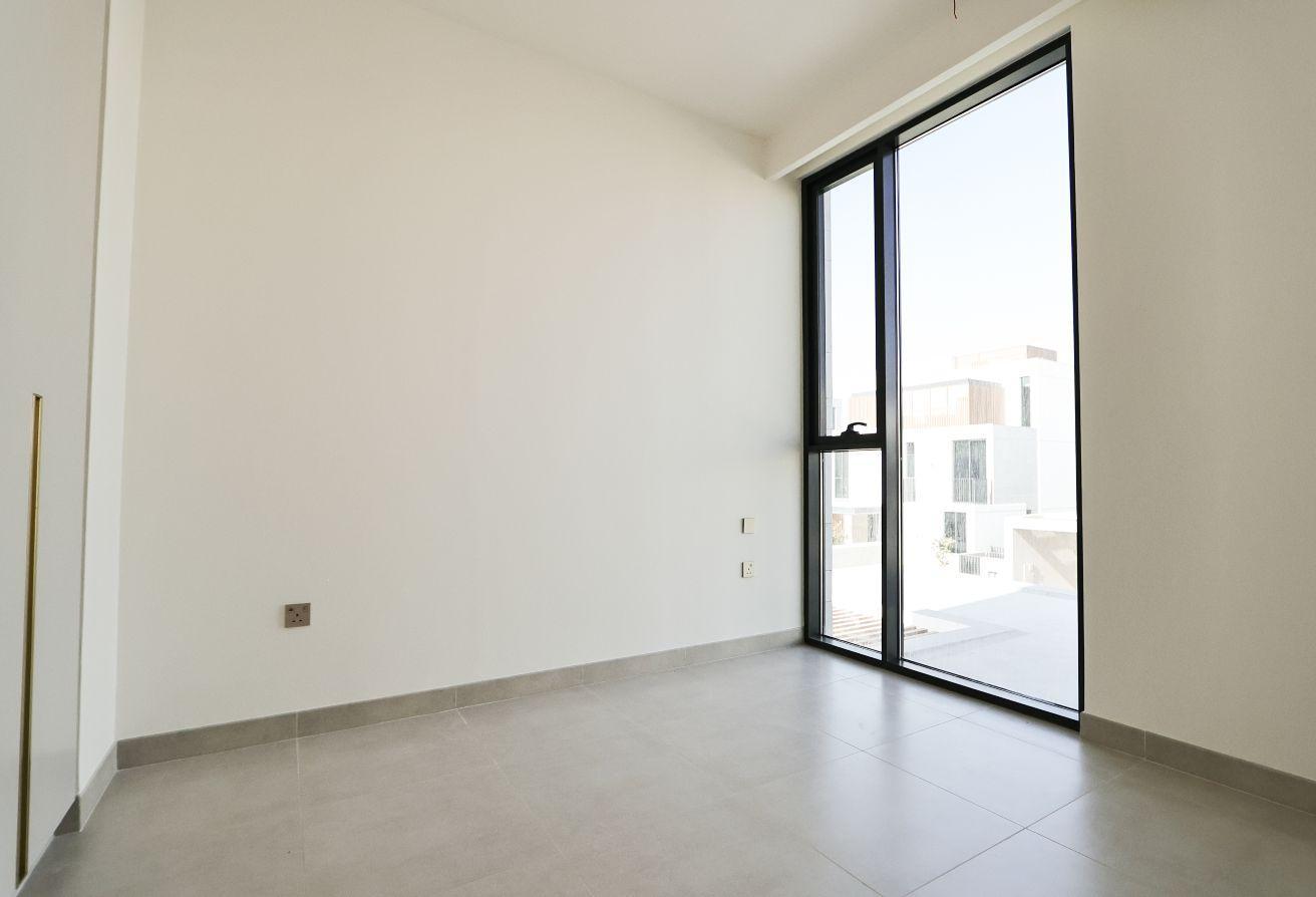 ELIE SAAB 4BR Villa | Unfurnished | Arabian Ranch3 photo 18