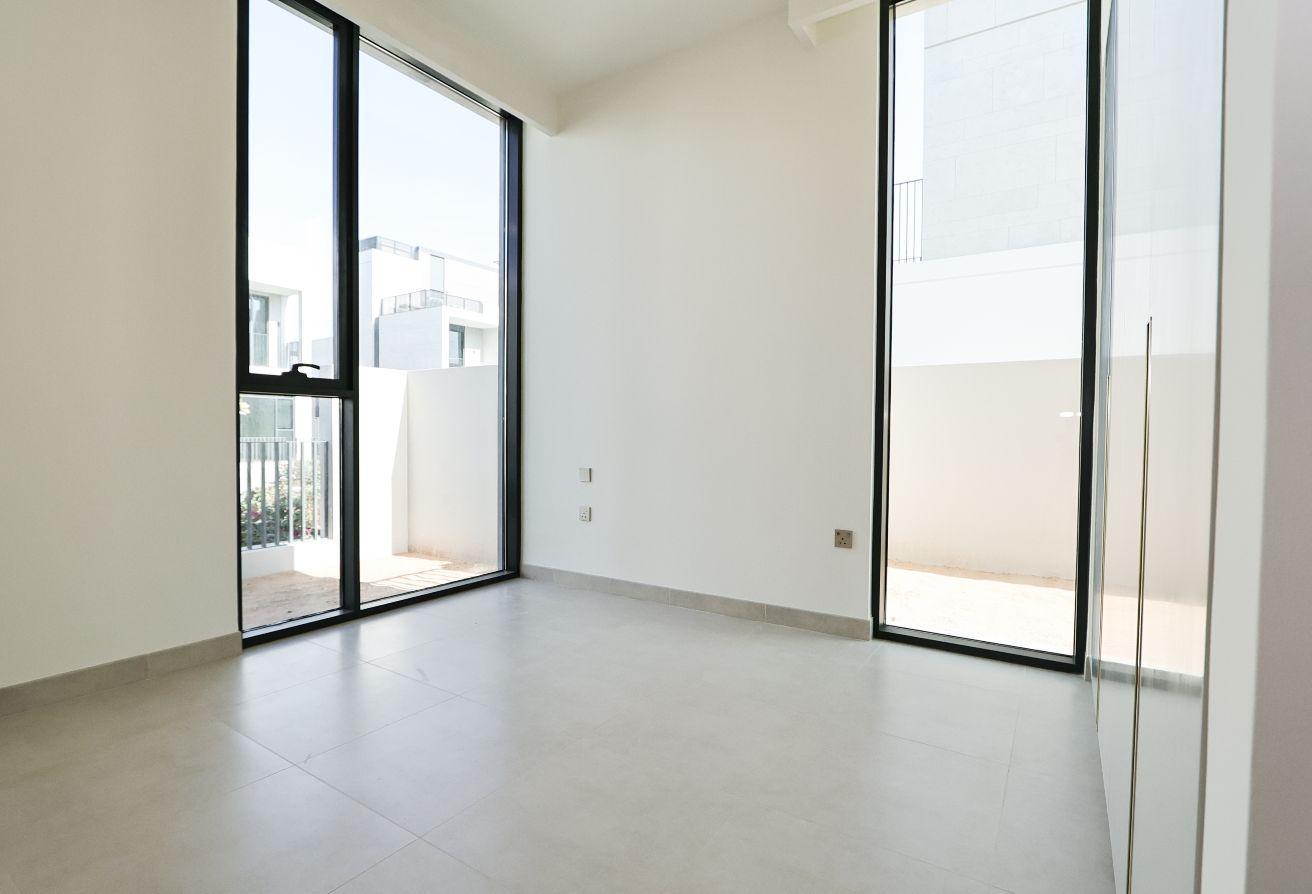 ELIE SAAB 4BR Villa | Unfurnished | Arabian Ranch3 photo 7