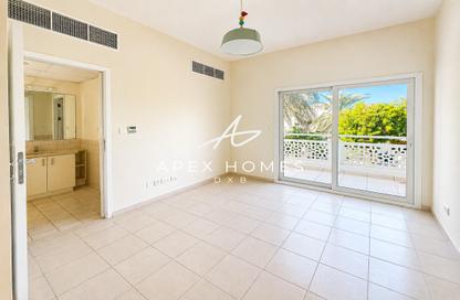 Villa - 3 Bedrooms - 3 Bathrooms for sale in Meadows 9 - Meadows - Dubai