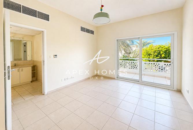 129738932 - Property Image 2