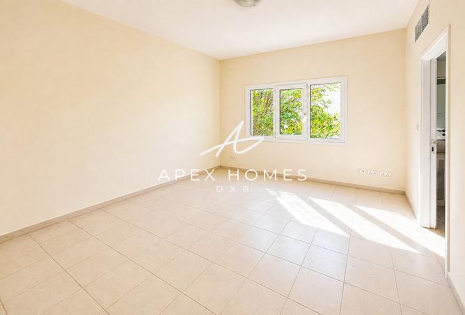 129738932 - Property Image 3