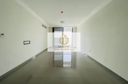 Apartment - 2 Bedrooms - 3 Bathrooms for rent in Muwailih Building - Muwaileh - Sharjah