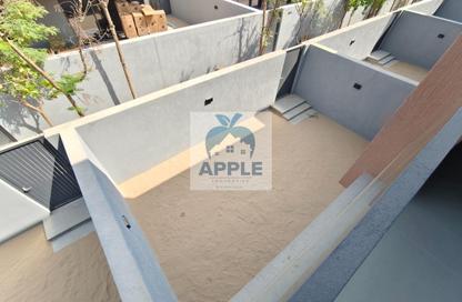 Villa - 4 - 5 for rent in Saro - Masaar - Tilal City - Sharjah