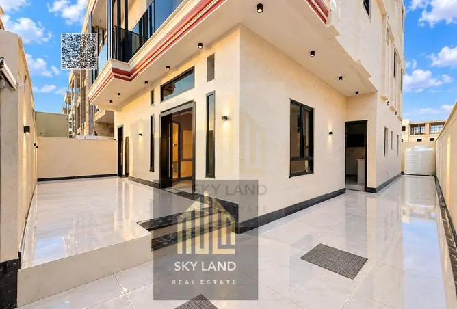 166102172 - Property Image 2