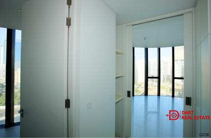 Apartment - 1 Bedroom - 2 Bathrooms for rent in Burj Mohammed Bin Rashid at WTC - Corniche Road - Abu Dhabi