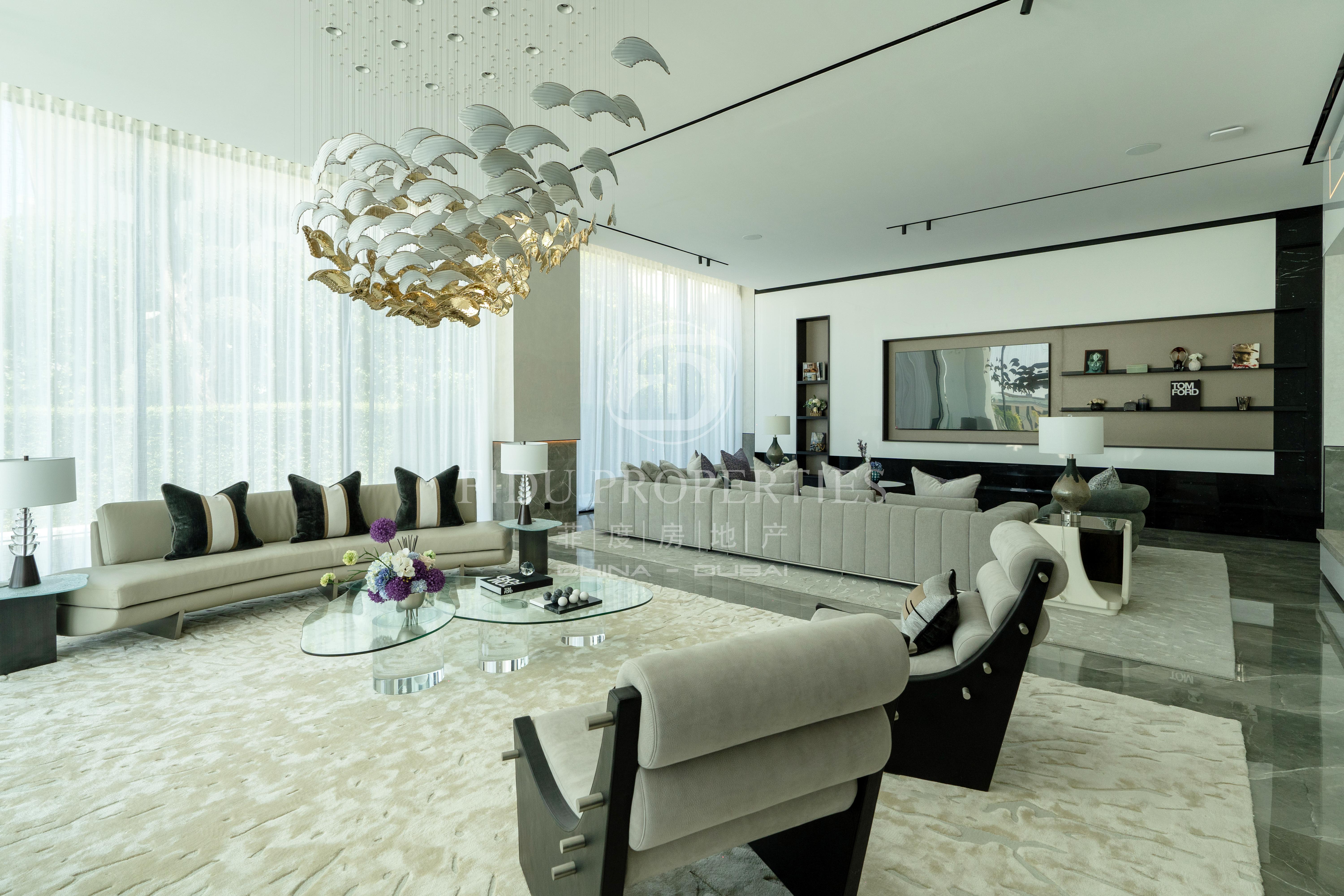 Custom Built 7 Bedrooms Mansion On The Golf Course
