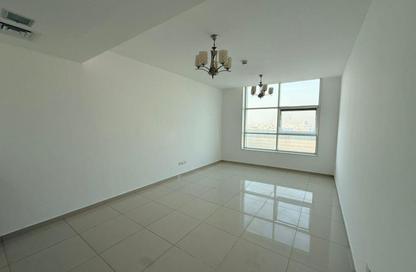 Apartment - 2 Bedrooms - 4 Bathrooms for rent in Al Khan Corniche - Al Khan - Sharjah