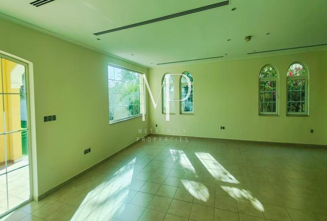 103705975 - Property Image 3