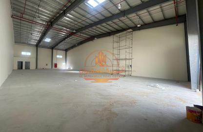 Warehouse - Studio - 1 Bathroom for rent in Umm Al Thuoob - Umm Al Quwain